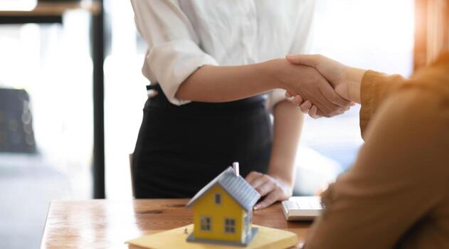 Sell Your House in Villas of Saddlebrook Omaha
