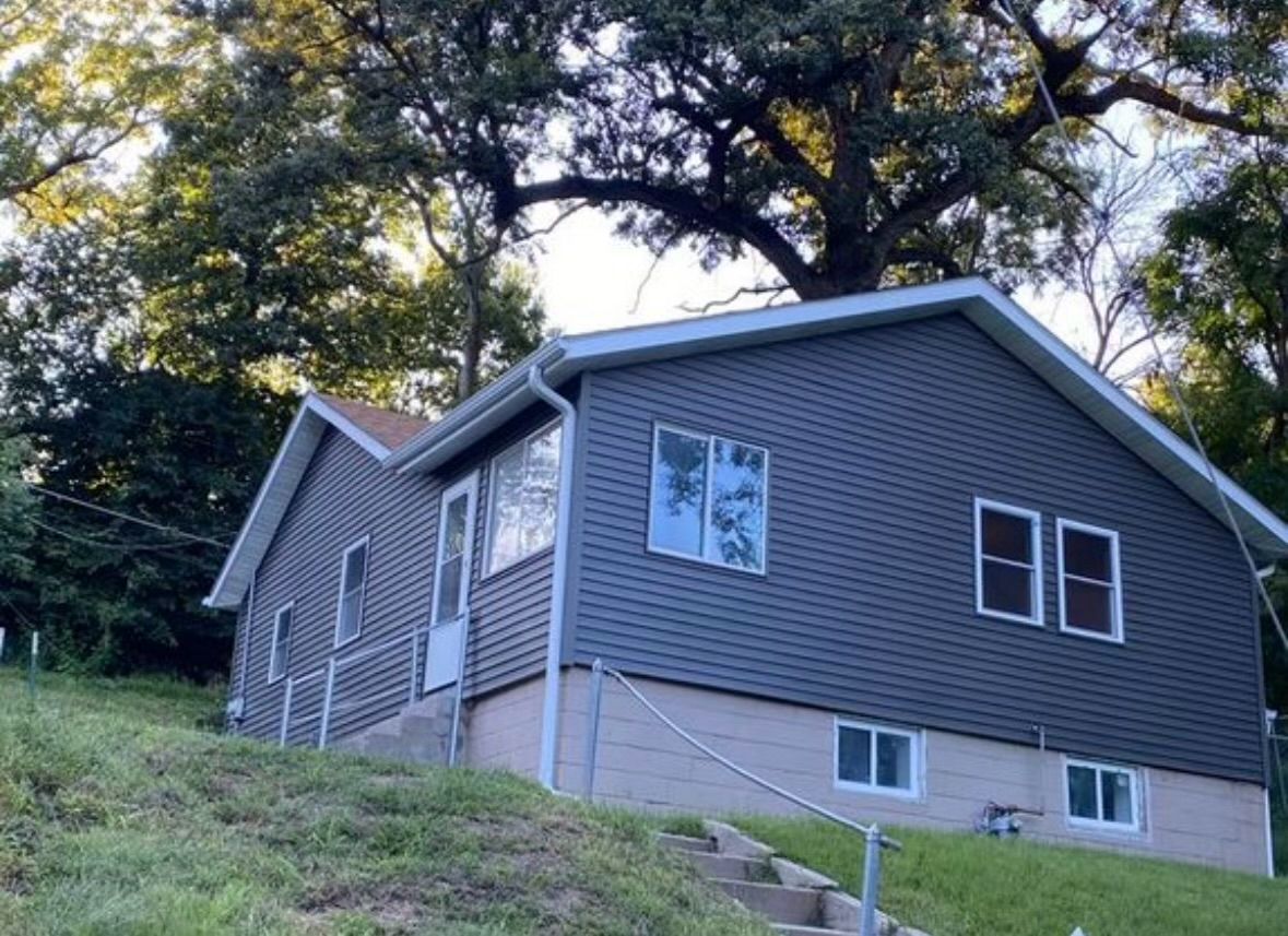 gray house