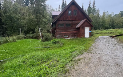 Cash Buyer Process vs. Listing With an Agent: A Side-by-Side Look for Alaska Sellers